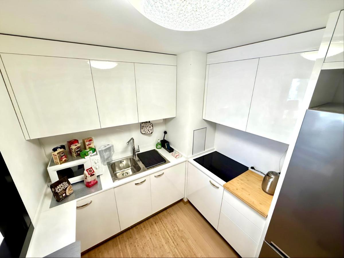 Monaco Fontvieille elegant apt - Luxury Terrace & Pool - Garden View - Housity
