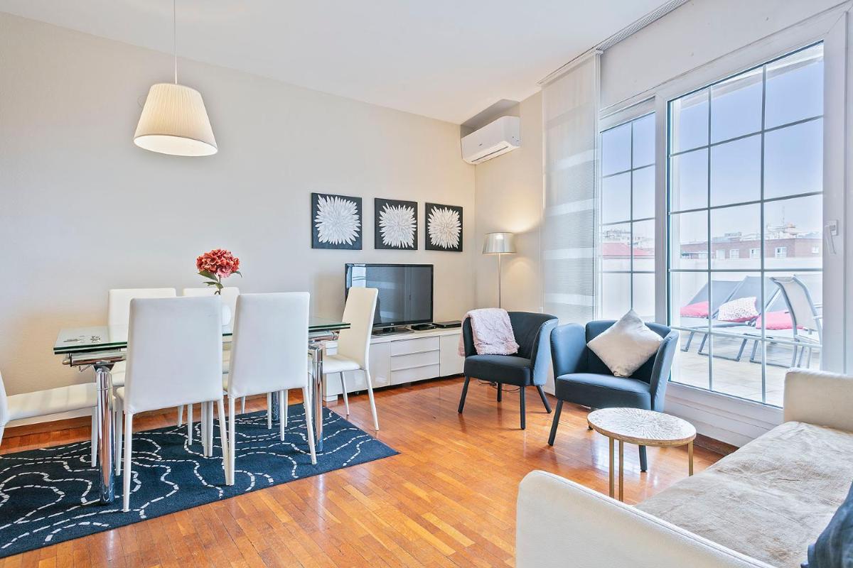 Sarria Attic - Housity