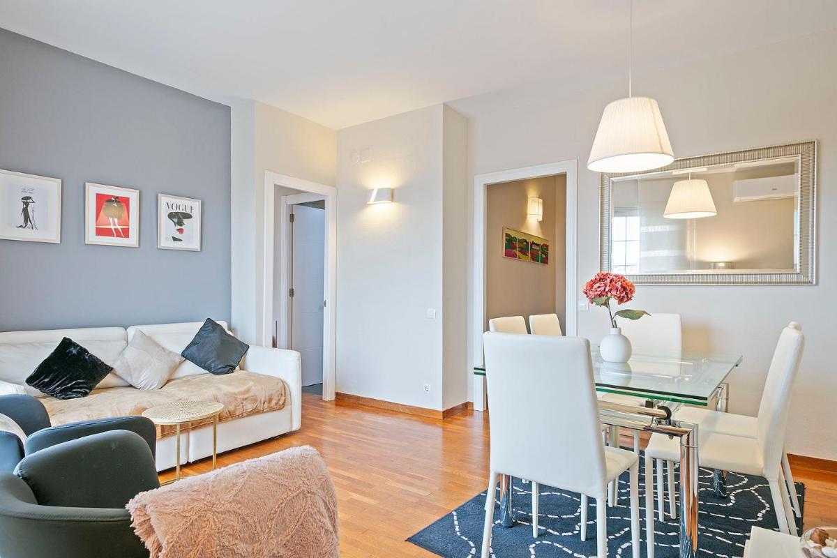 Sarria Attic - Housity
