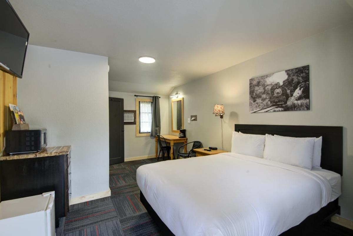 Lantern Inn - Housity