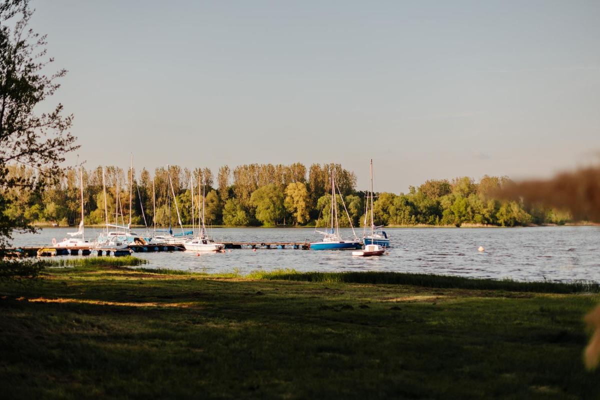 Gościniec Paradise - Housity