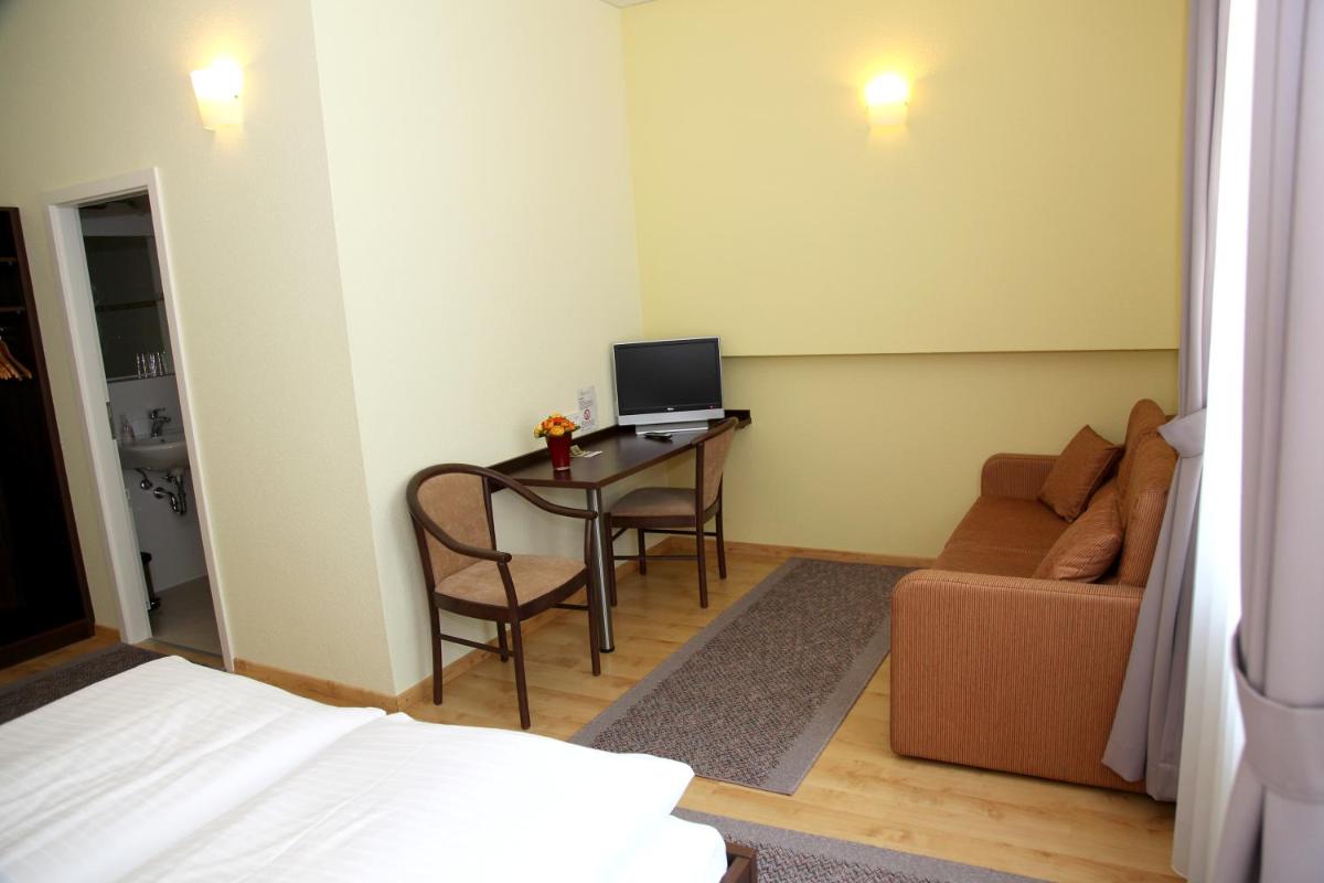 Hotel am Charlottenplatz - Housity
