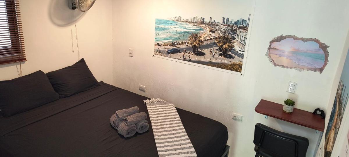Villa Tel Aviv - New Private Suite & Kitchen walk to Playa Chiquita - Housity