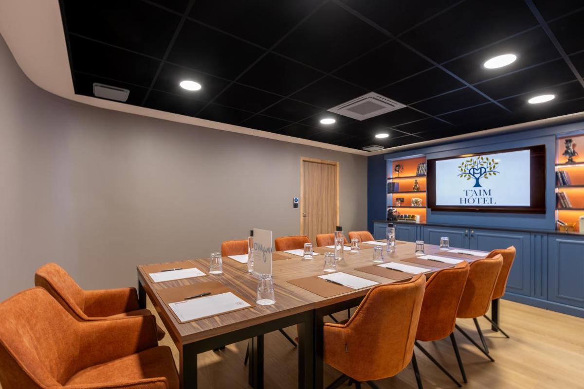 Télévision ou salle de divertissement dans l'établissement Aiden by Best Western T'aim Hotel & SPA