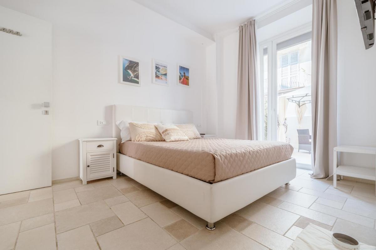 Home Alba Rooms - Housity