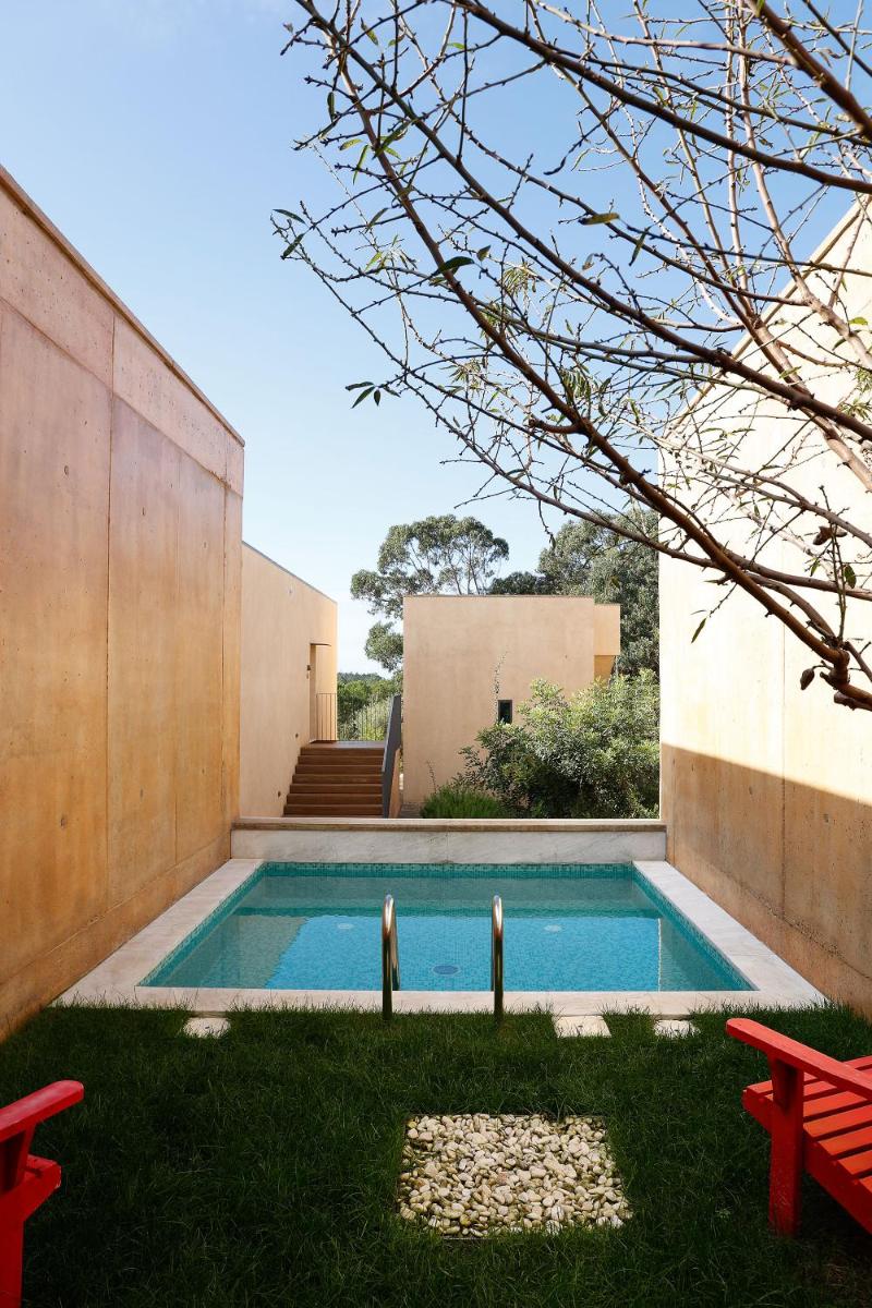 A piscina em ou perto de Praia do Canal Nature Retreat - Small Luxury Hotels of the World