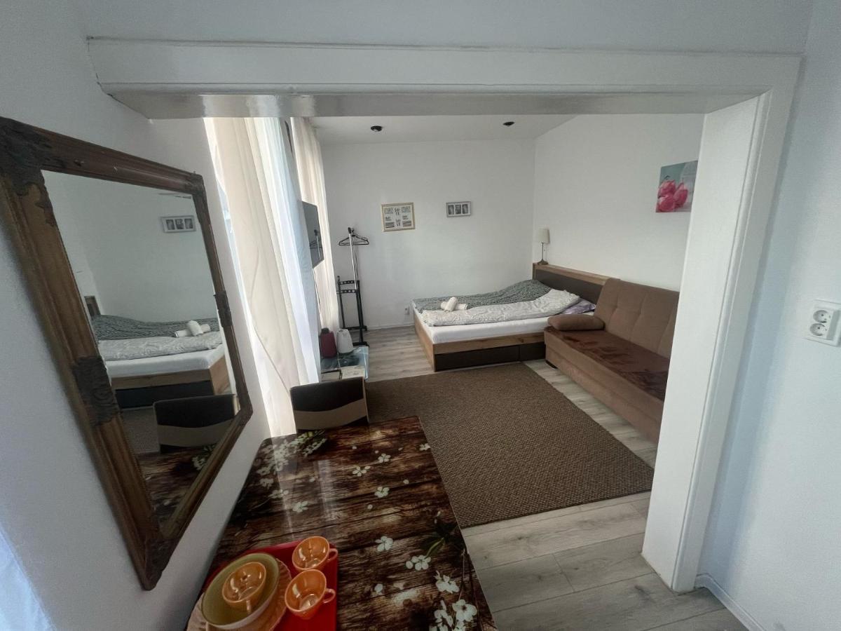 Studio Plaza - Housity