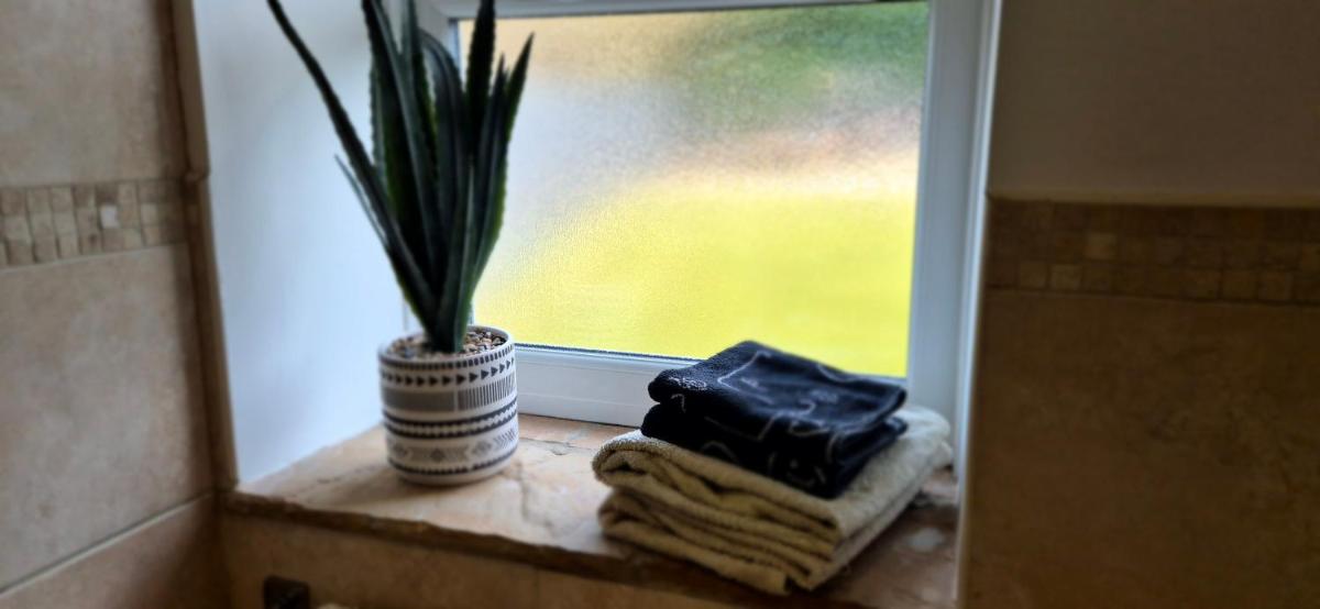 Oak Cottage - Near Abergavenny - Housity