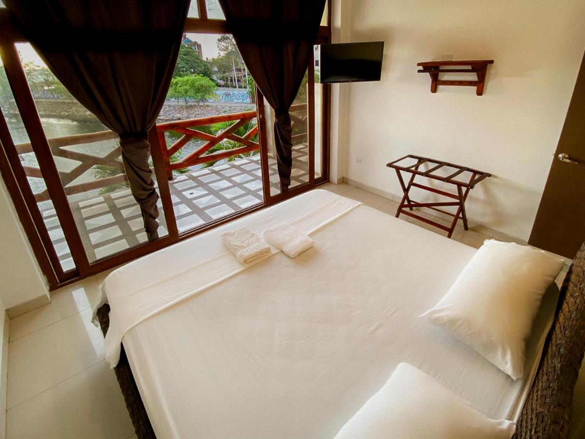 Hotel Sol y Playa Montañita - Housity
