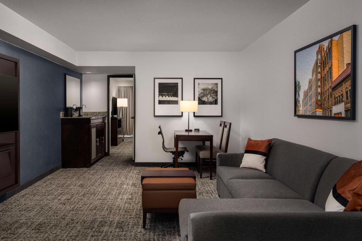 Embassy Suites Birmingham - Housity