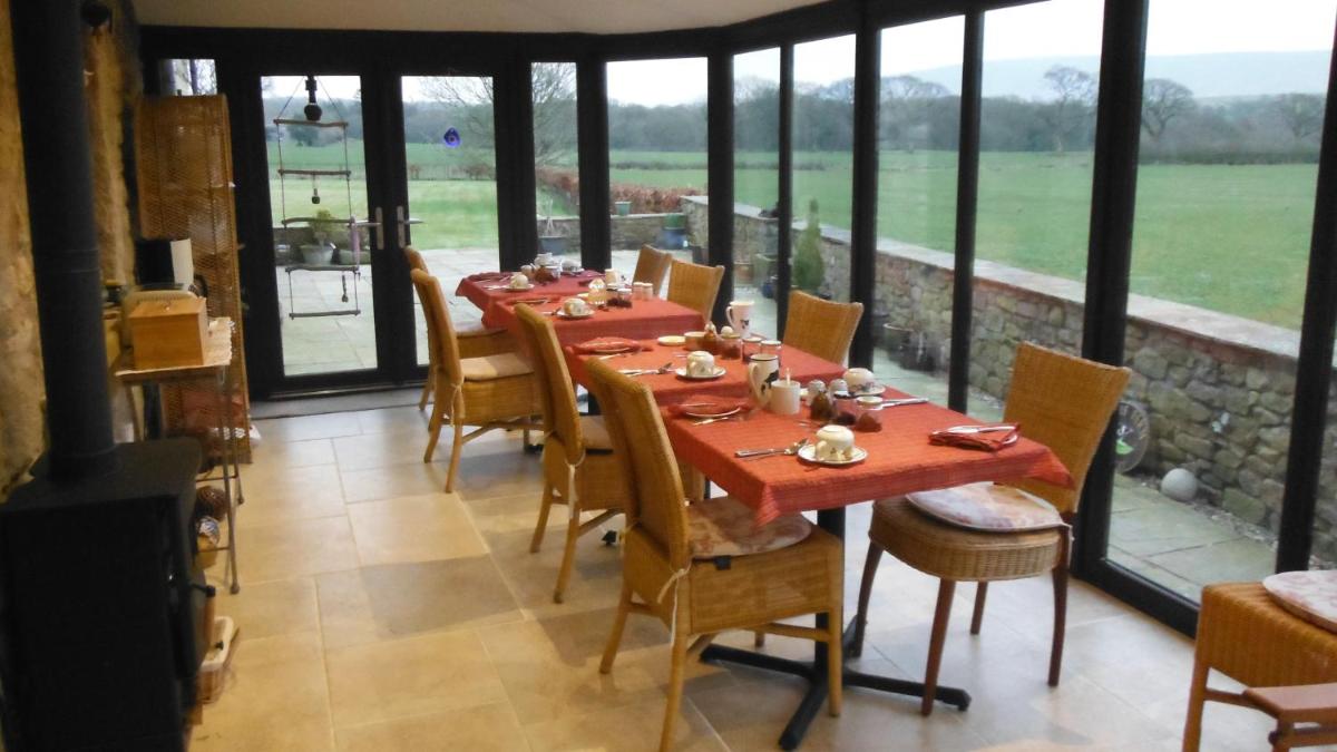 Green Bank Farmhouse - Housity