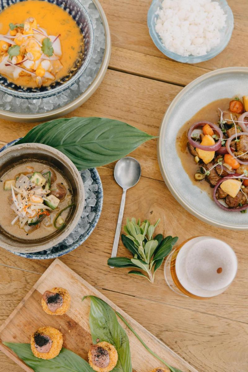 Comida en o cerca de este hotel