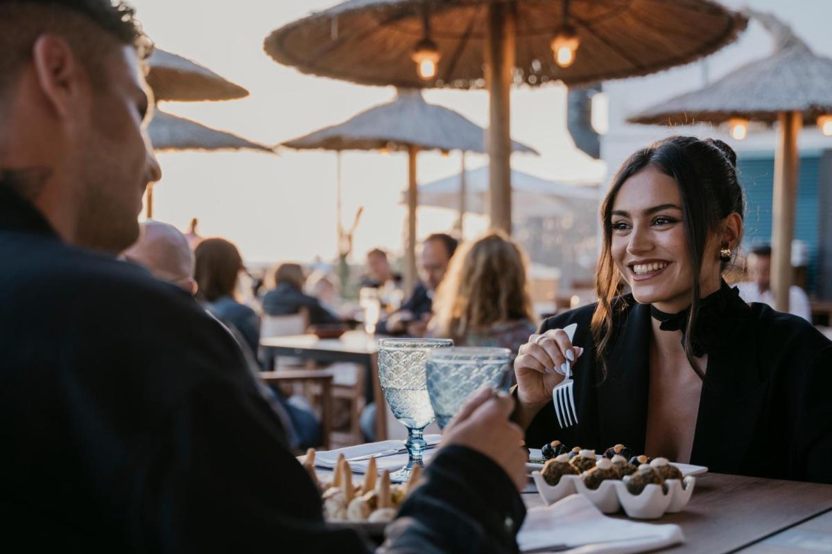 Clientes alojados en Lago Resort Menorca - Suites del Lago Adults Only