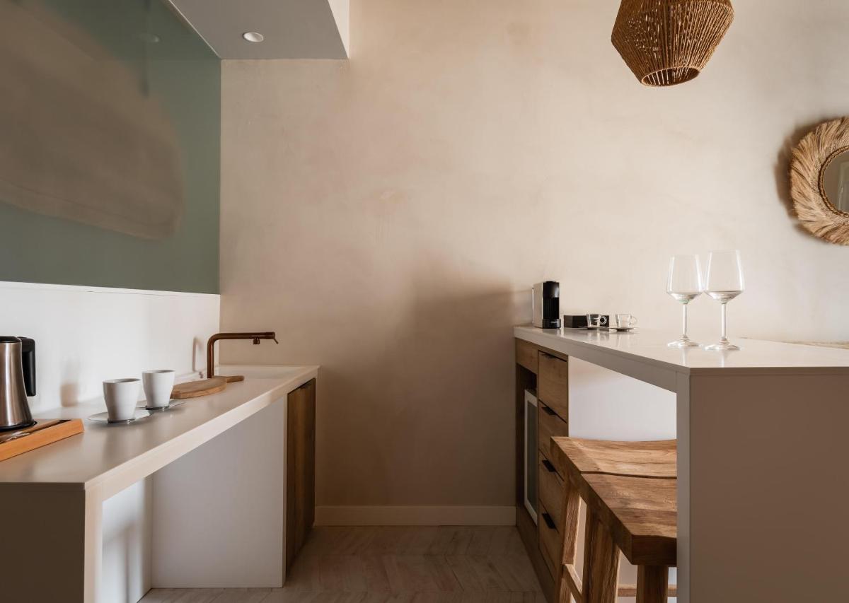 Una cocina o zona de cocina en Lago Resort Menorca - Suites del Lago Adults Only