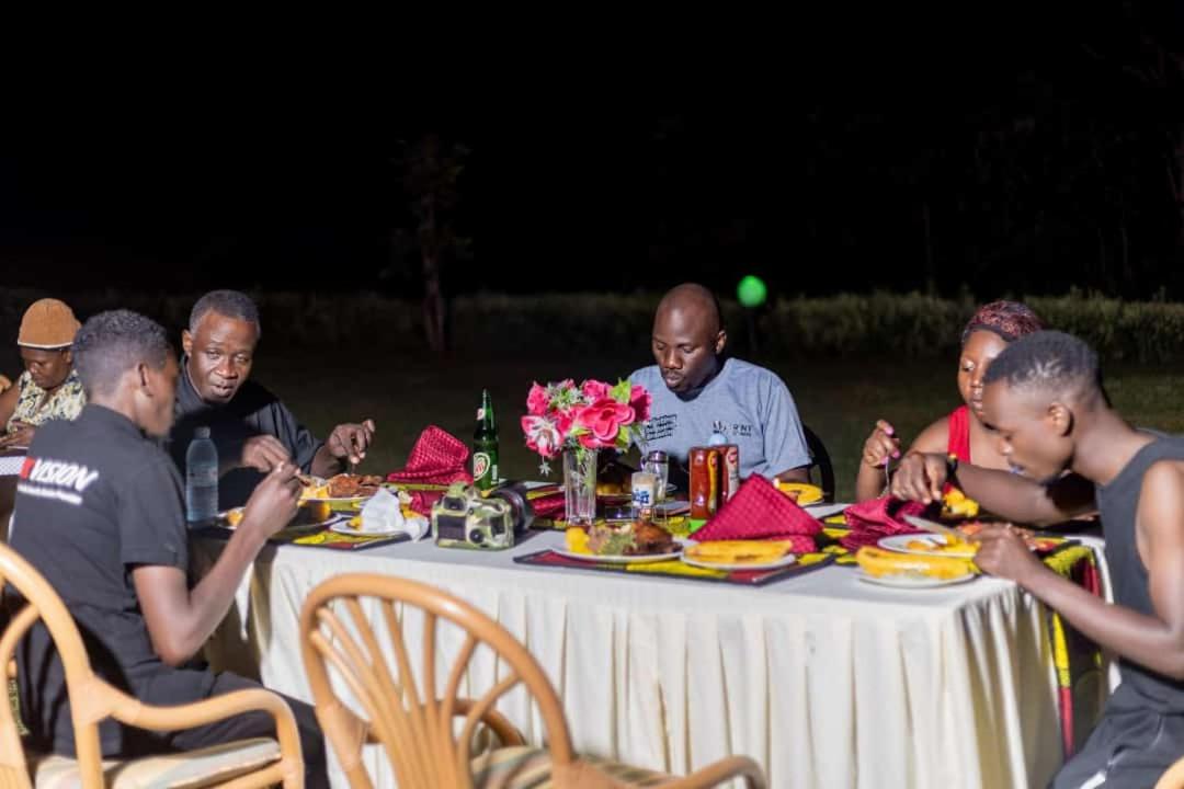 Parkside Safari Lodge - Housity