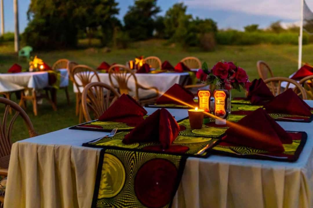 Parkside Safari Lodge - Housity