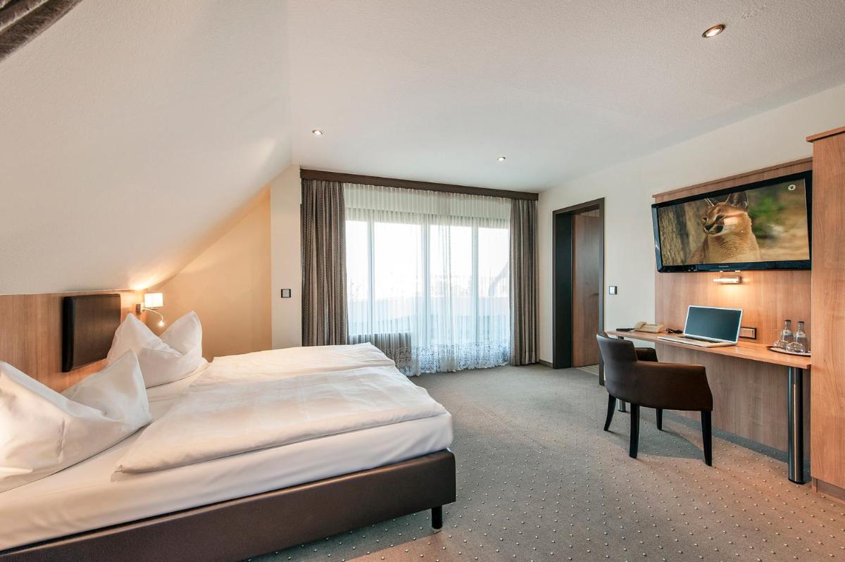 Garni Hotel Schumacher - Housity