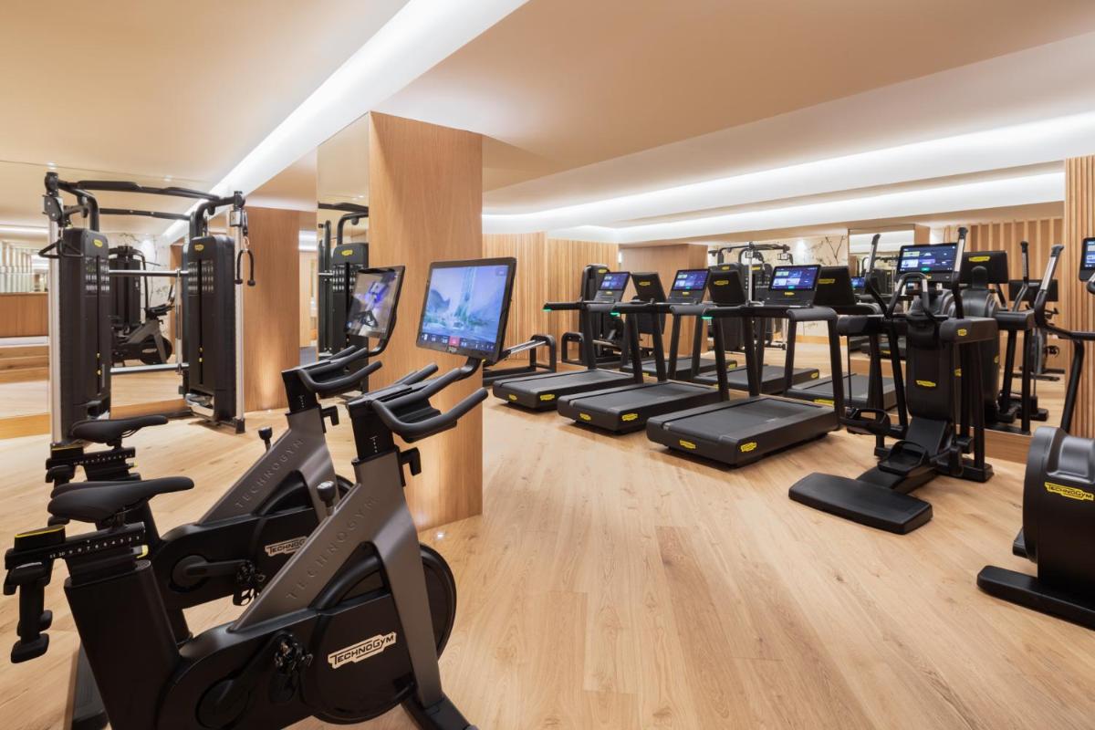 Gimnasio o instalaciones de fitness de Majestic Hotel & Spa Barcelona GL