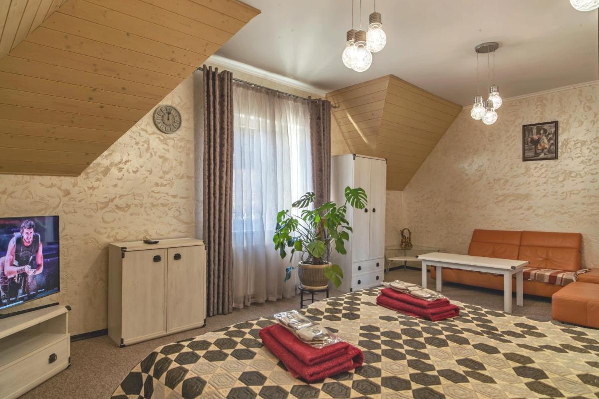 FAVAR Carpathians - Housity