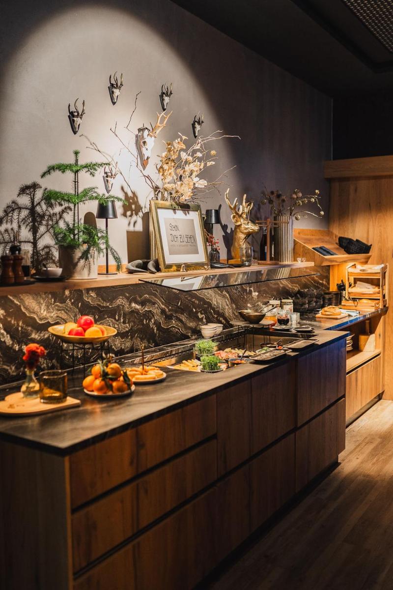 Herz3 Hotel Bar Restaurant Trattoria - Housity