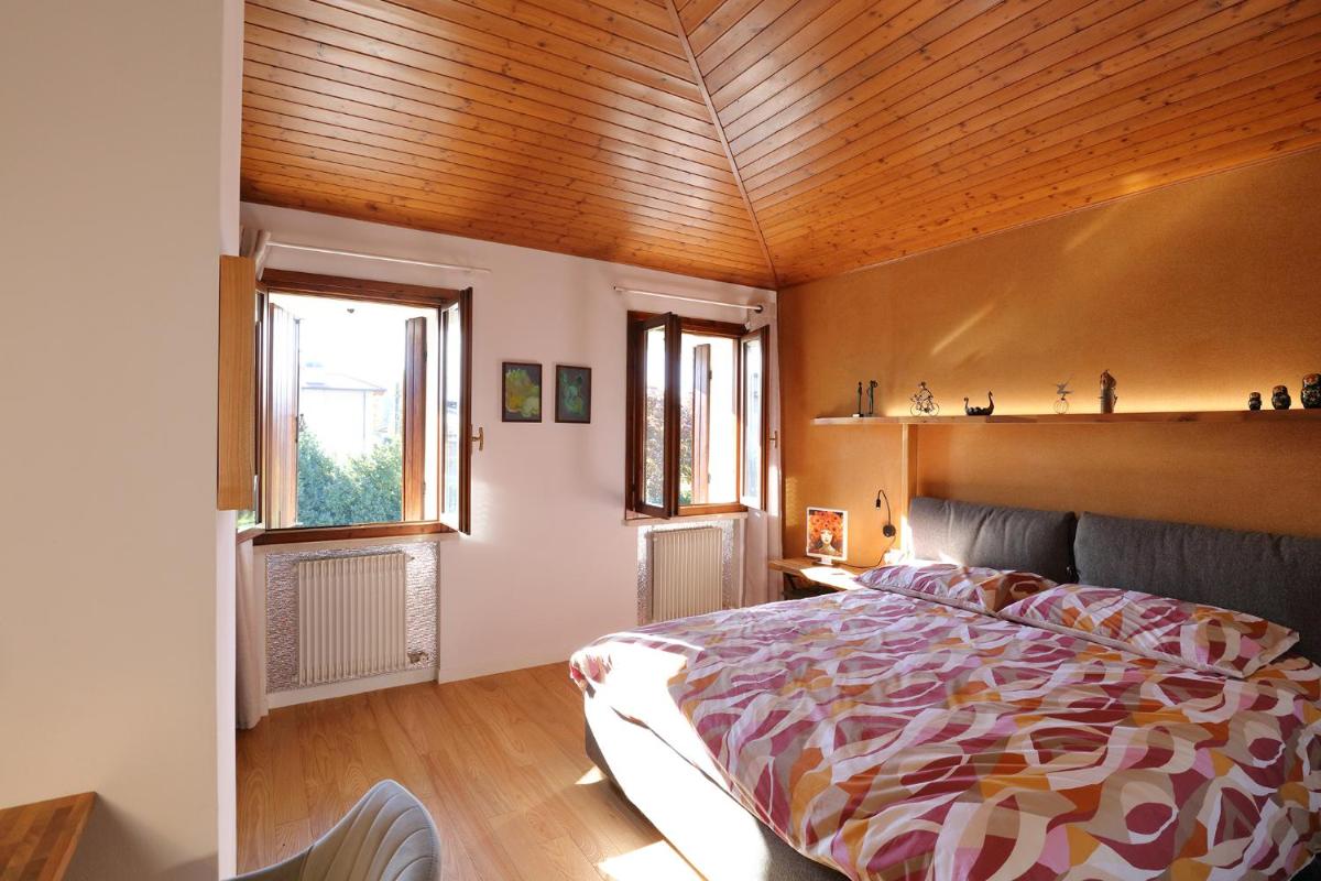 Due galli - Housity