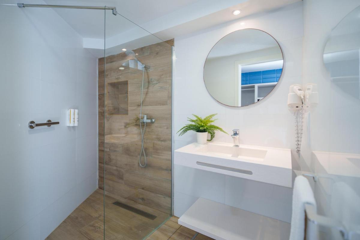 Un baño de Spirit Hotel Benalmadena Beach