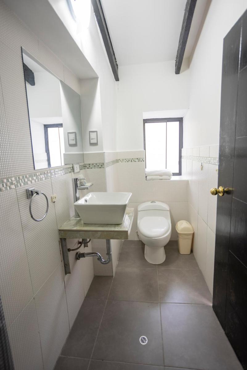 Hotel Kuska Home - Hizvo