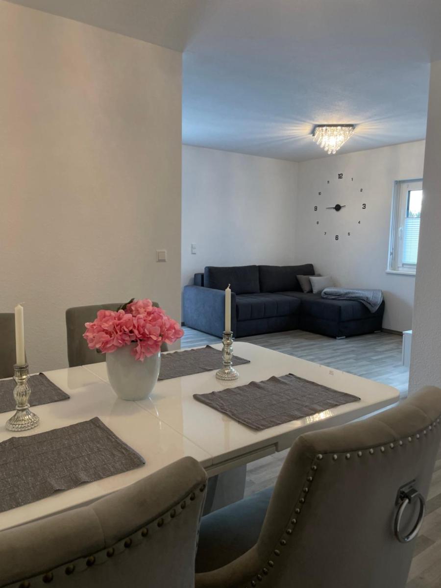 Ruhige 5 Sterne Ferienwohnung Terrasse & Aussicht stilvoll & modern - Housity