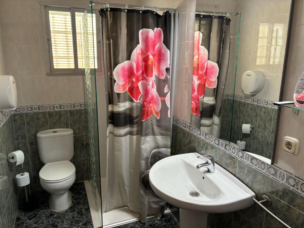 Hostal Restaurante La Noria - Housity