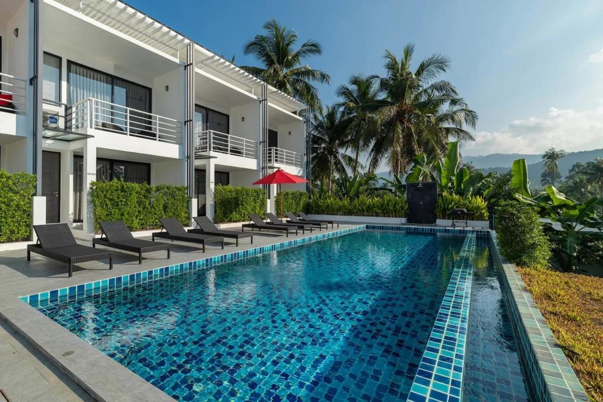 The Blue Lotus - Housity