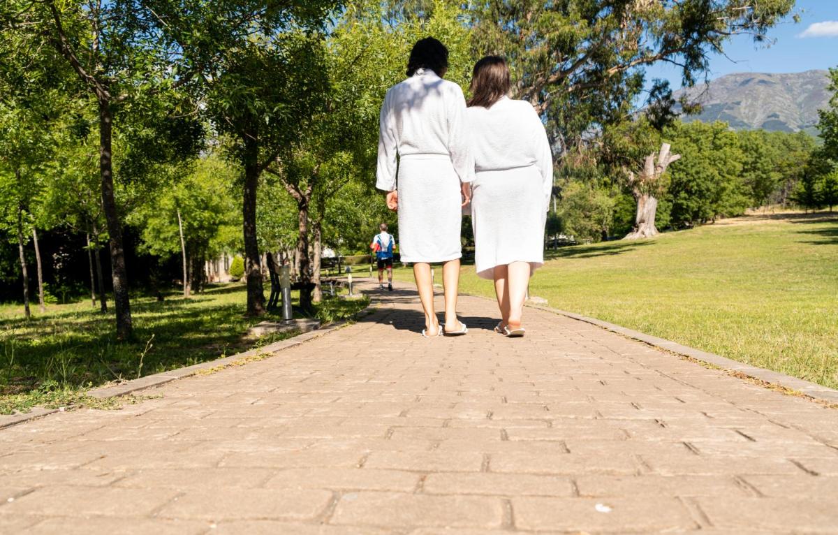 Clientes alojados en Salugral Termal Resort