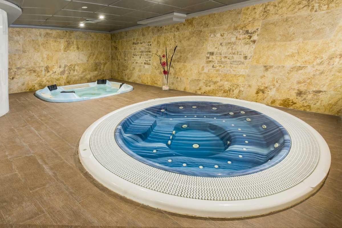 Un baño de Hotel de Naturaleza Rodalquilar & Spa Cabo de Gata