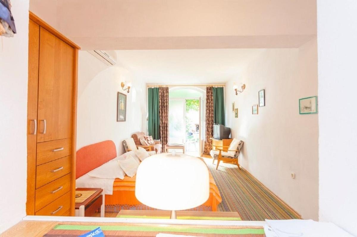 Apartment Tomislava - ground floor - Housity