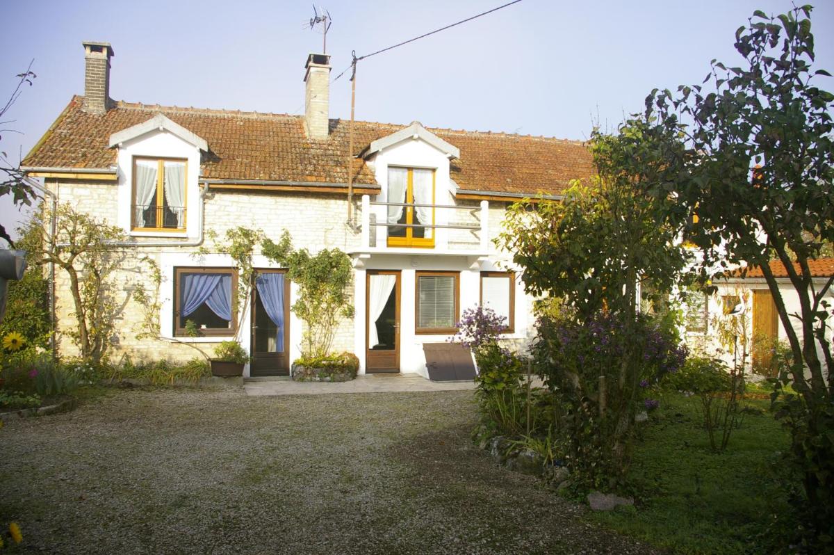 Gîte Chez Jo - Housity