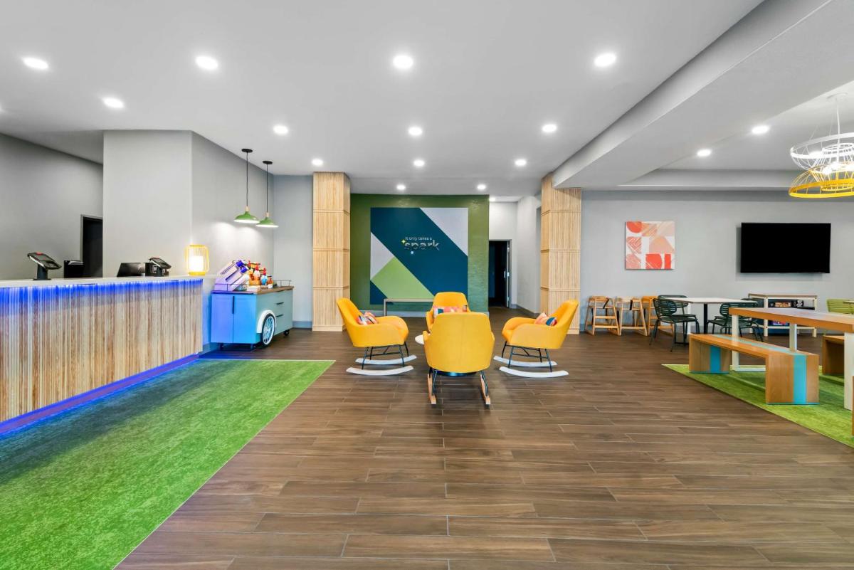 Spark by Hilton Wichita Falls - Housity