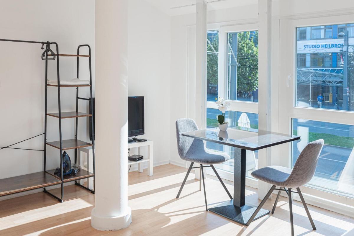 Apartments EFDE GmbH - Housity