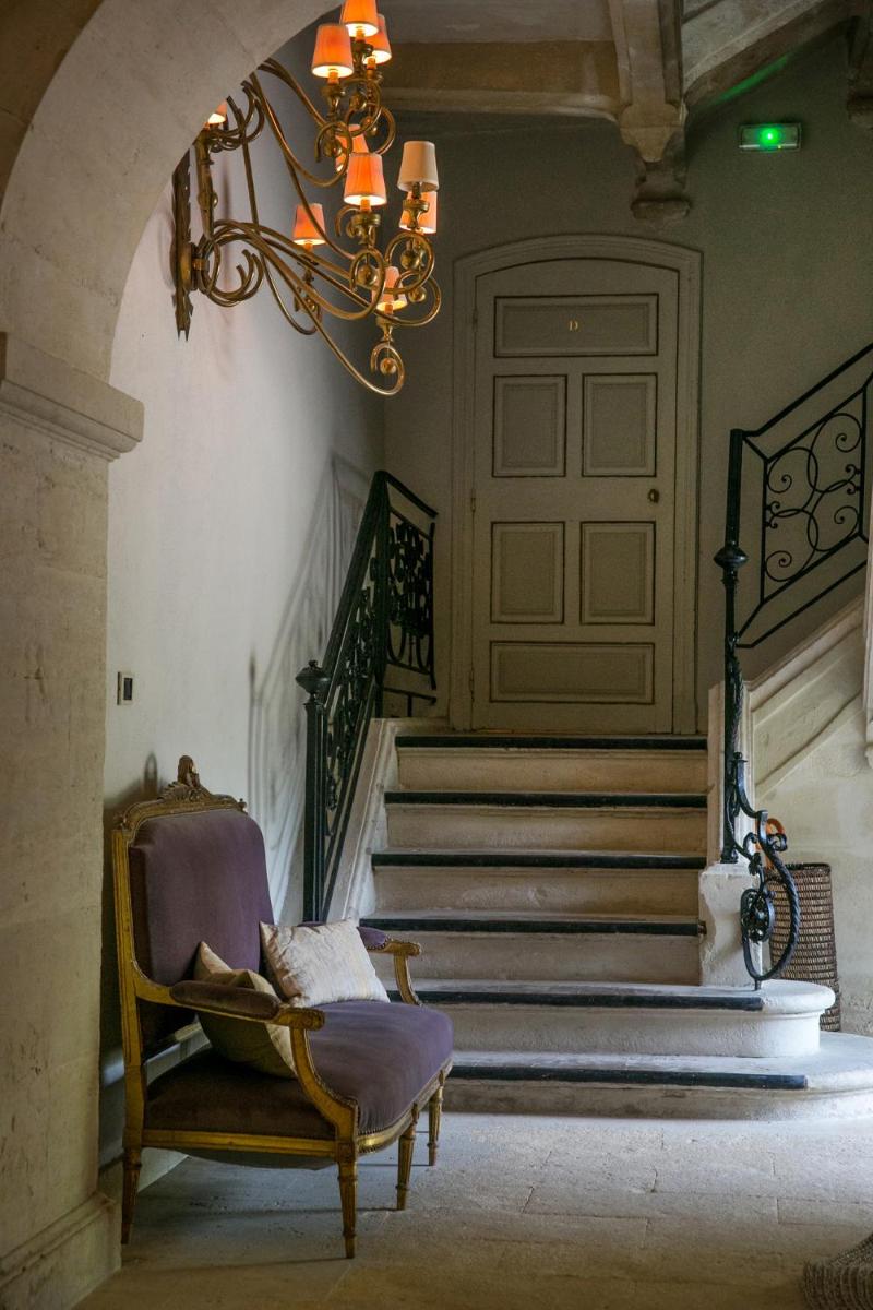 Coin salon dans l'établissement Château De Massillan