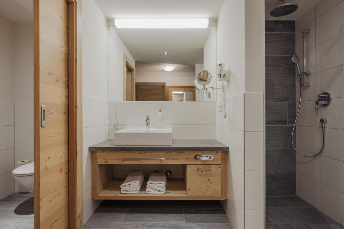 Hotel Marten - Housity