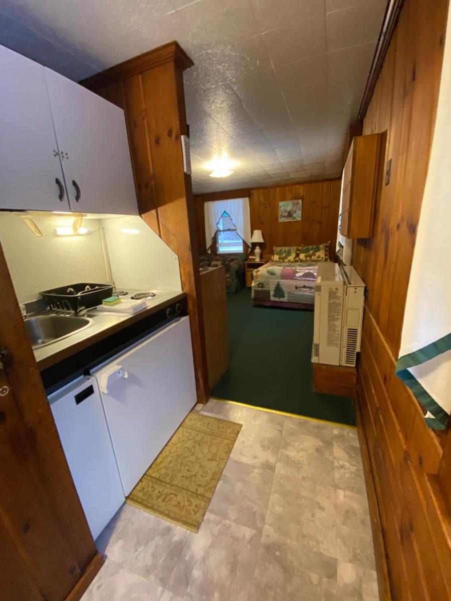 PATIO MOTOR COURT - Housity