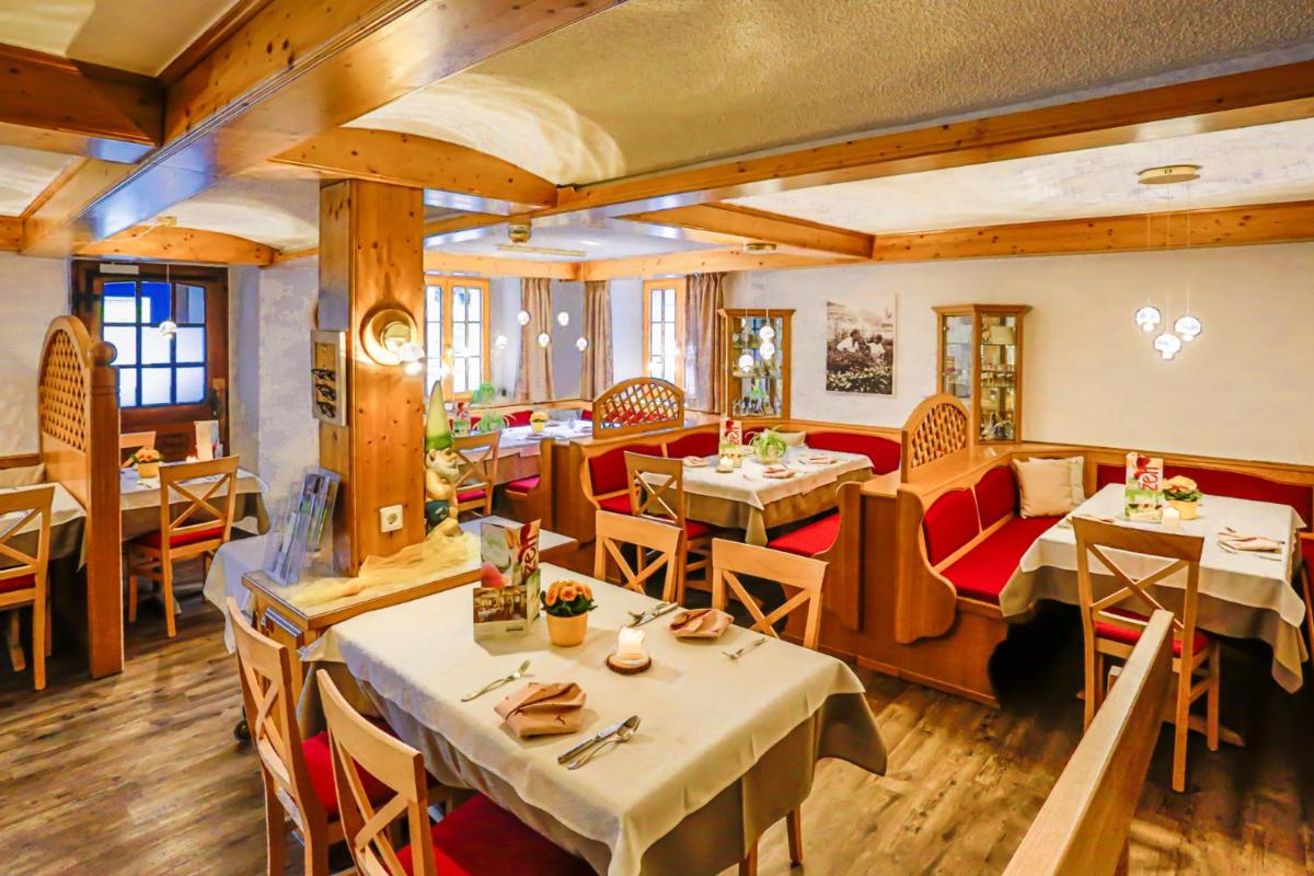 Hotel Waldblick - Housity