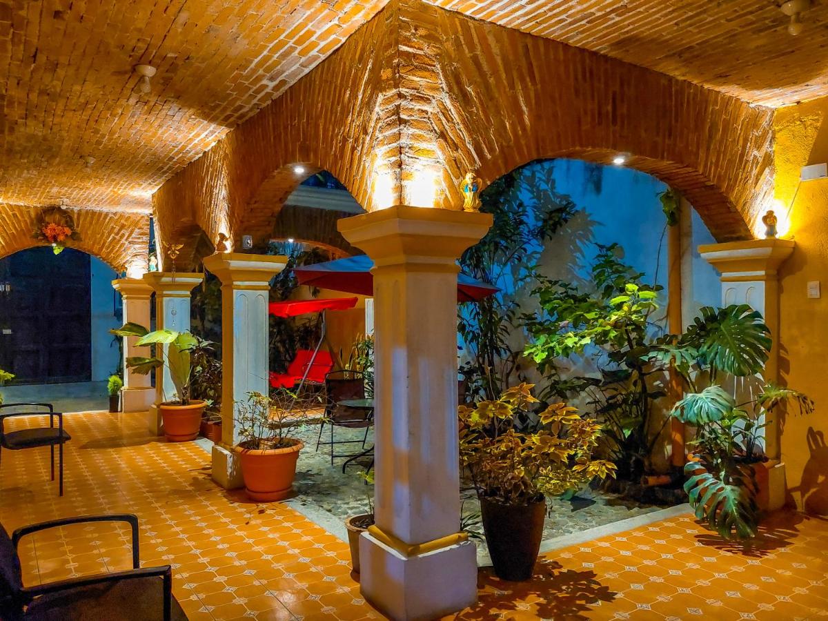 Hotel Nolasco - Housity