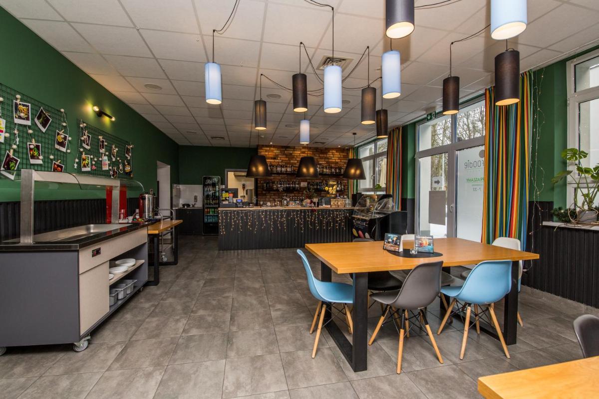 Hotel Sportowy - Housity