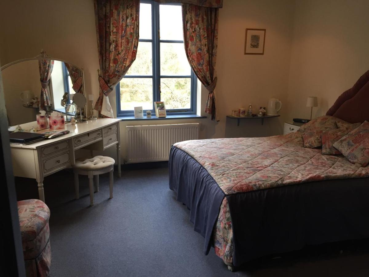 Kingswood Cottage - Housity