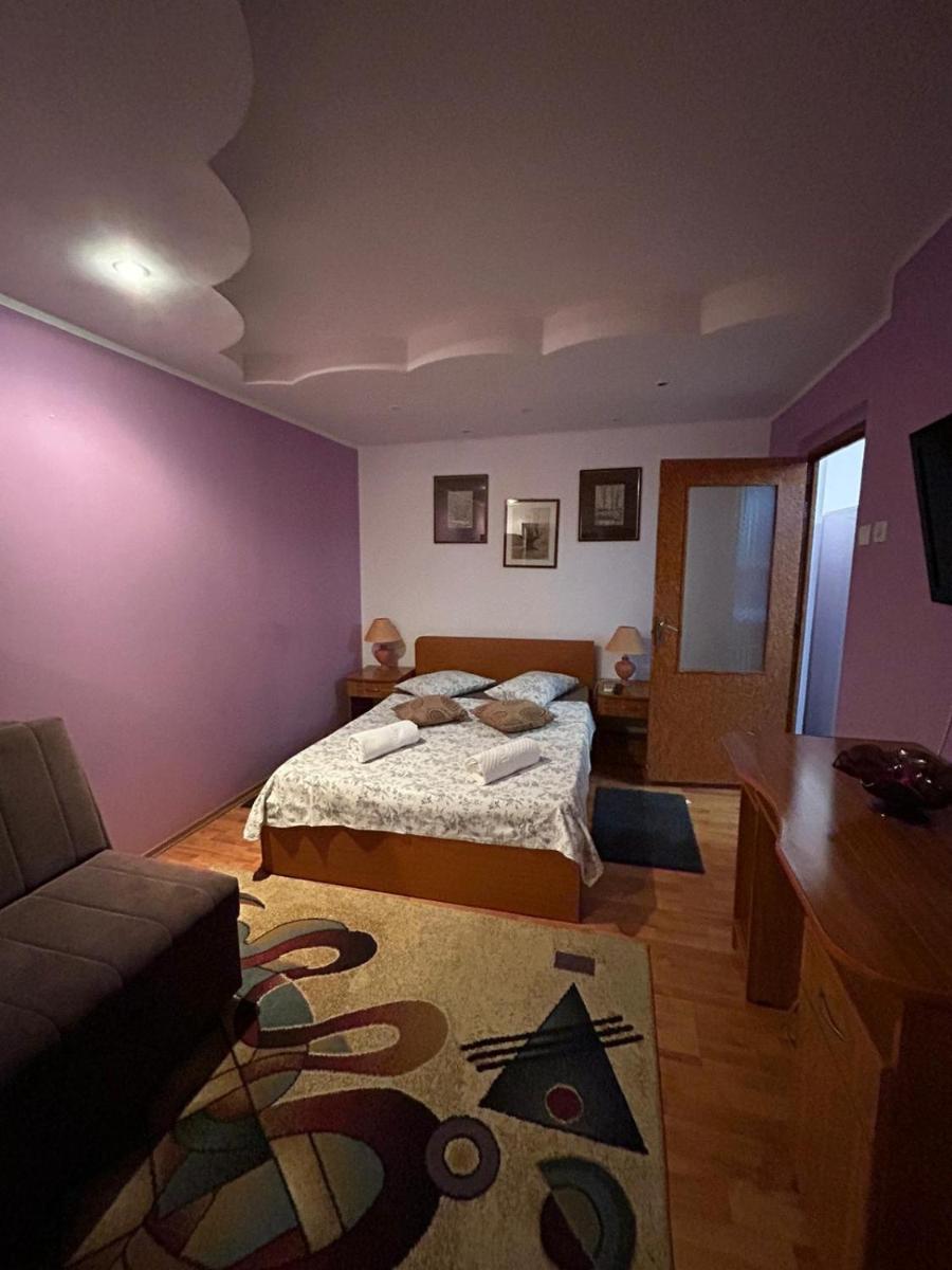 Garsoniera Băile Herculane - Housity