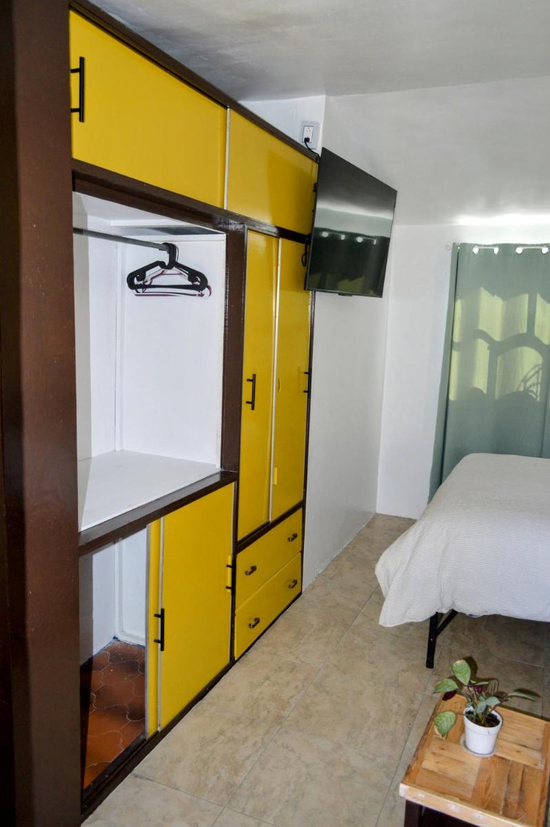 Acogedora Casa con Jardín en Centro de Cd Sahagún - Housity