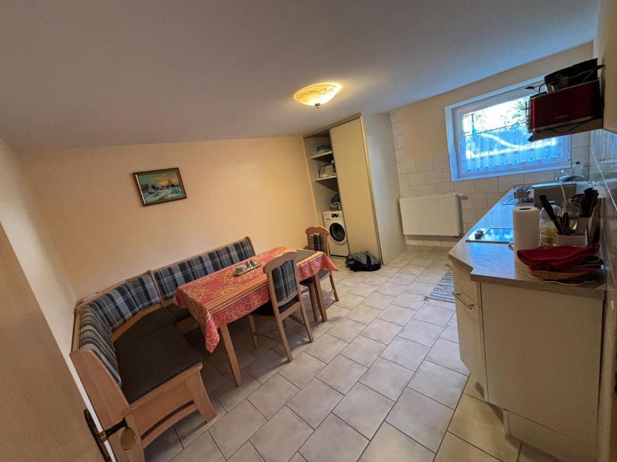 Ferienwohnung im Grünen - Housity