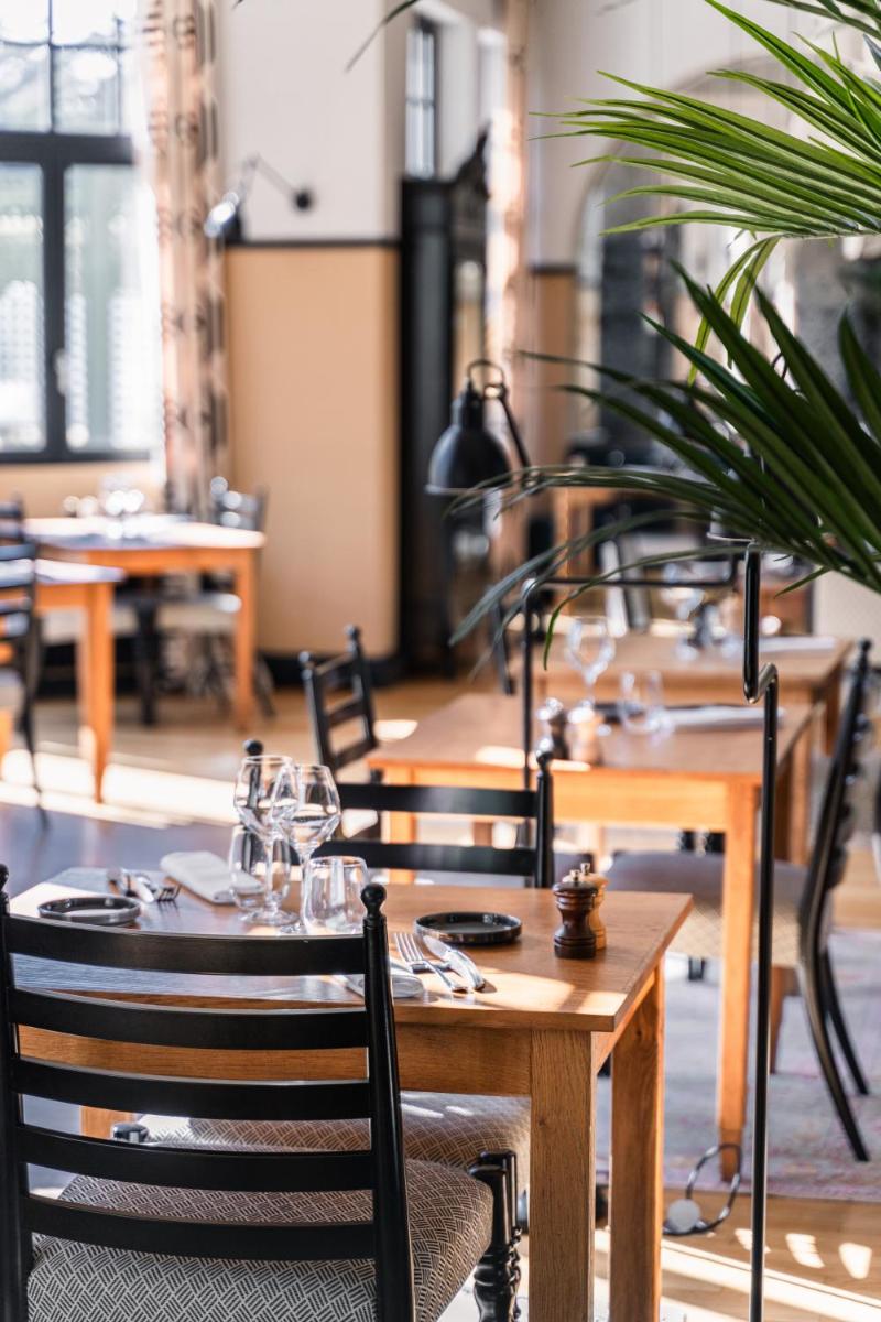 Restaurant ou autre lieu de restauration dans l'établissement Hotel De Diane