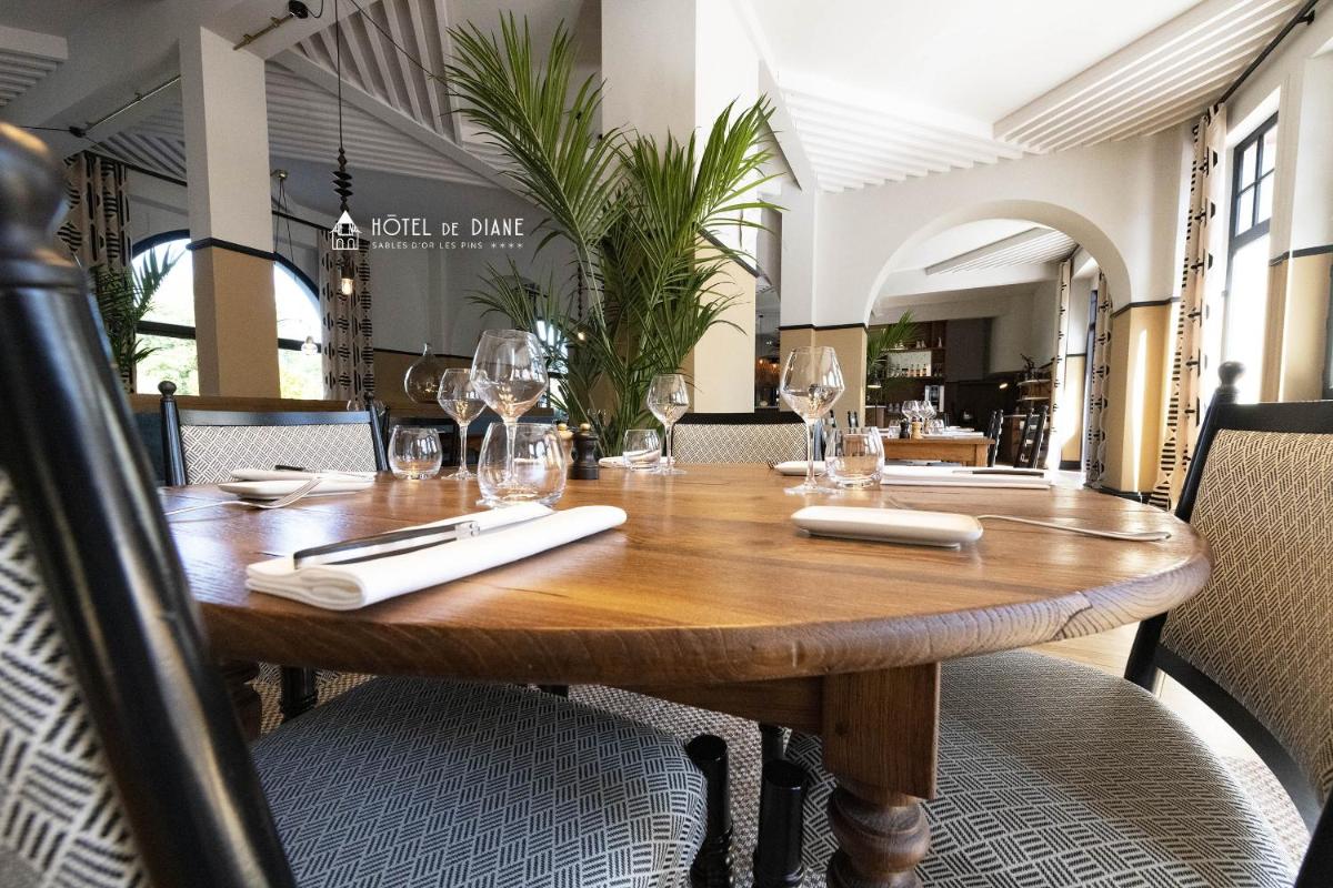 Coin salon dans l'établissement Hotel De Diane