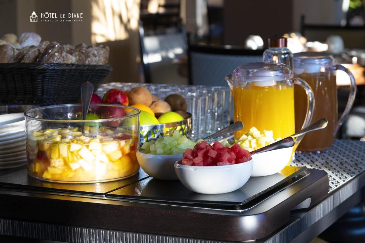 Nourriture dans l'hôtel ou à proximité