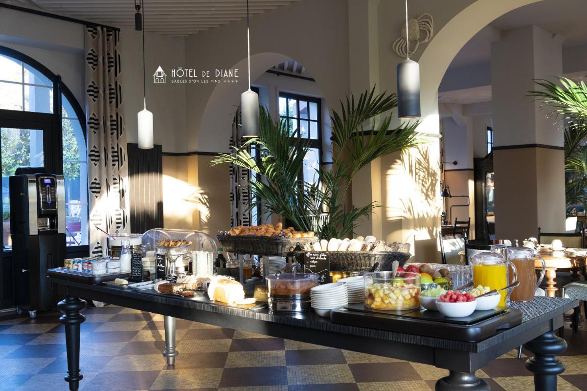 Nourriture dans l'hôtel ou à proximité